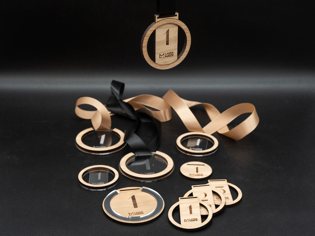 100x Medaille Sponsor Holz 5cm Set