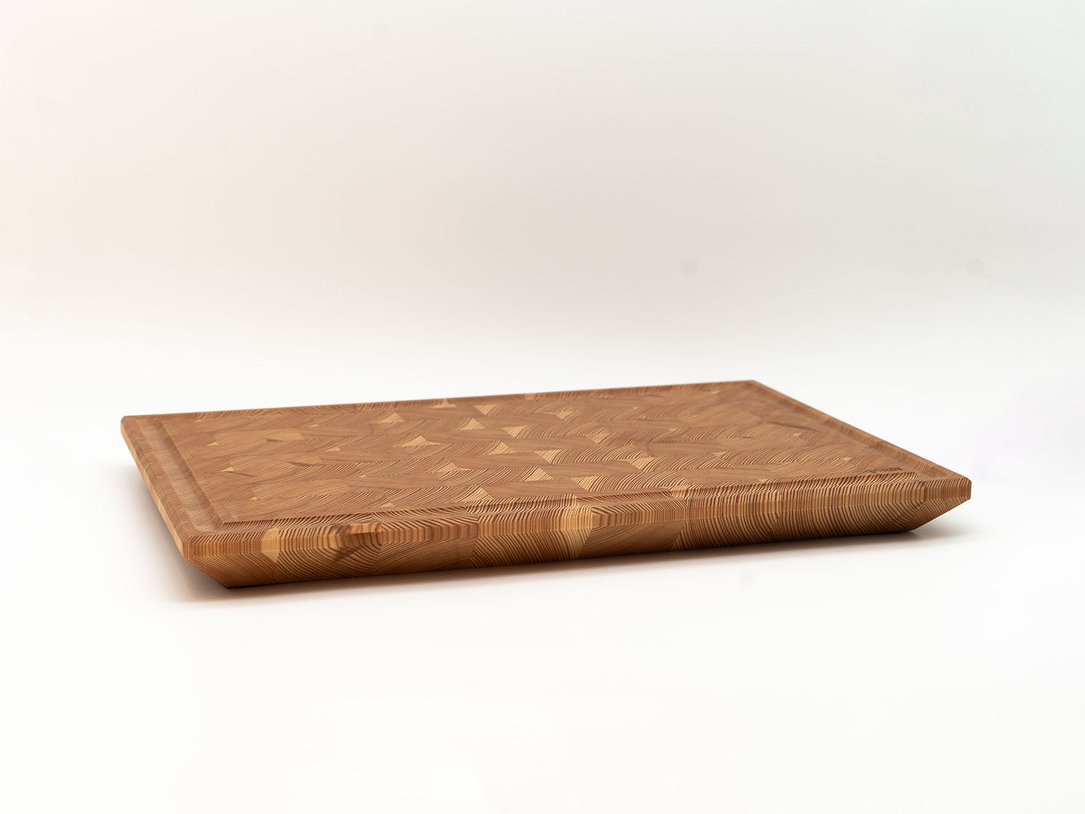 Großes Holz-Schneidebrett in Lärche Stirnholz