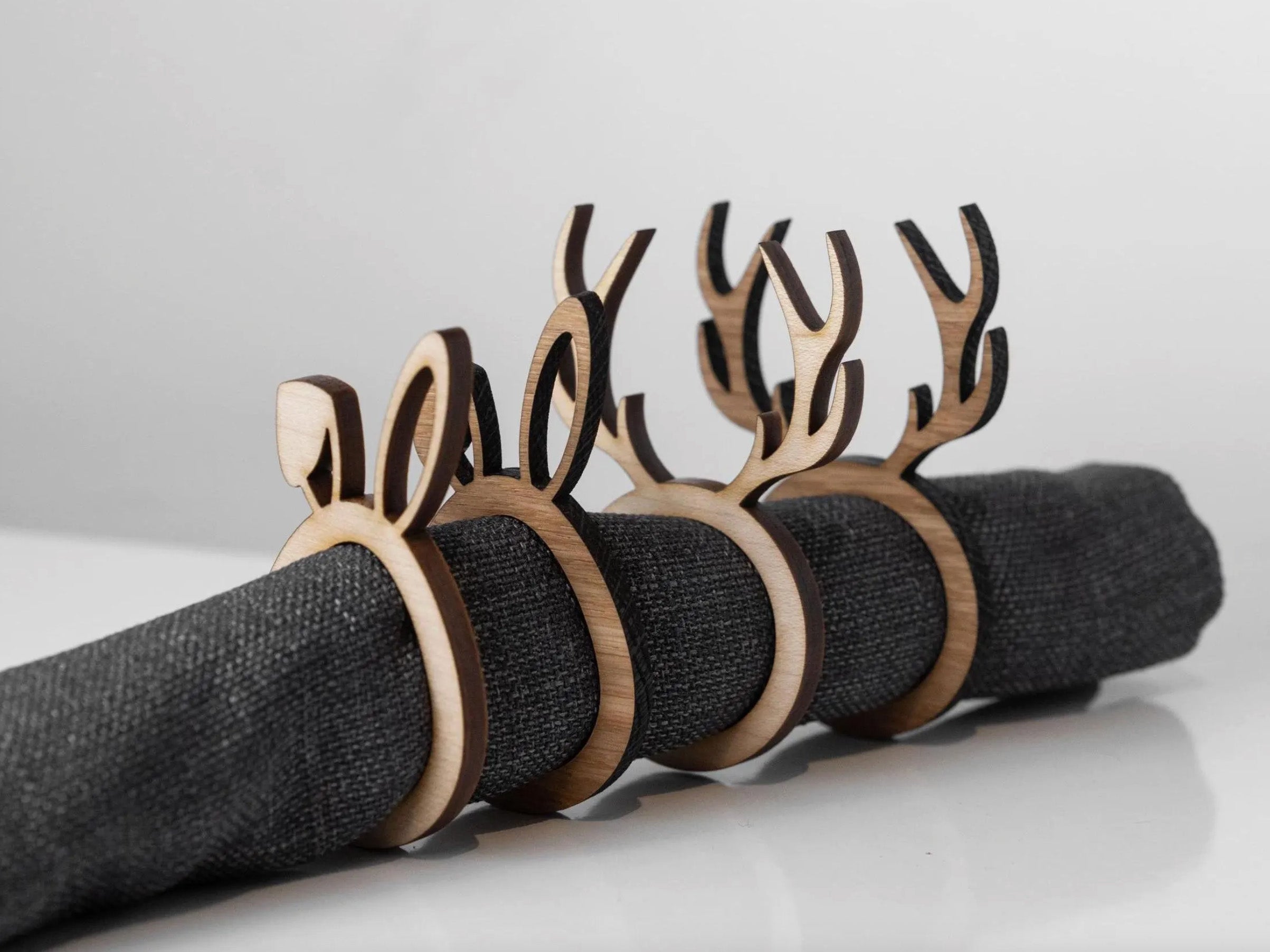 4er Set Holz-Serviettenringe